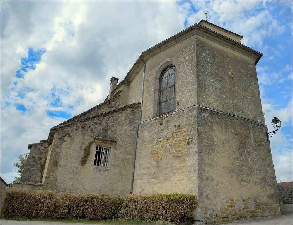 Eglise Saint-Pierre à Château-Chalon