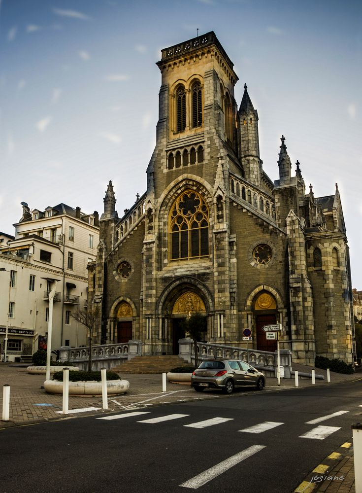 EGLISE SAINTE EUGENIE A BIARRITZ photo et image nature, église Images