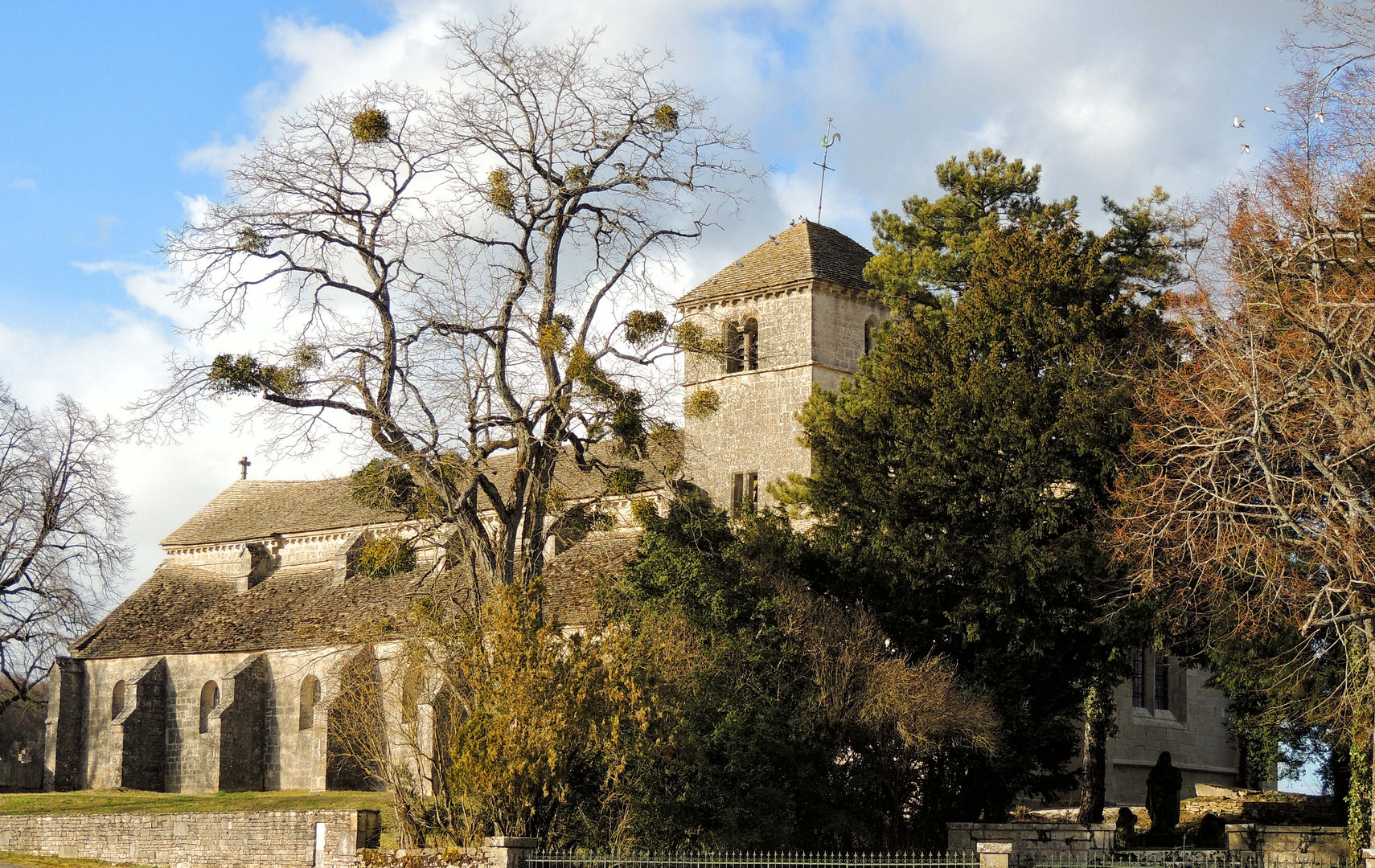 Eglise St Symphorien de Vaux sous Aubigny