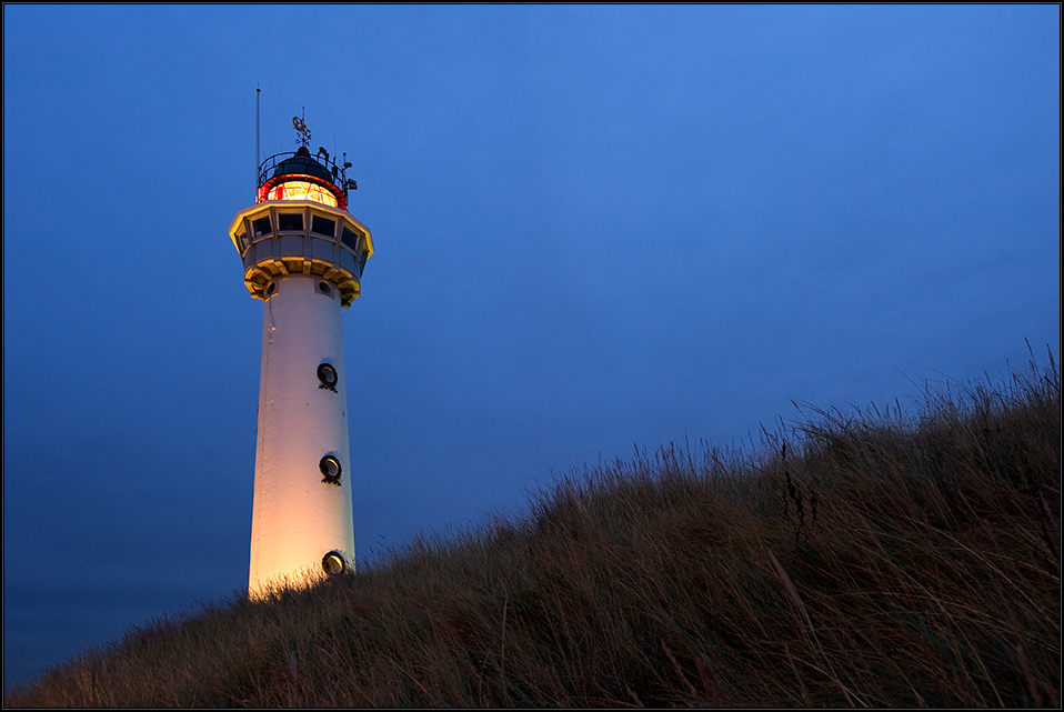 *Egmond - blue hour*