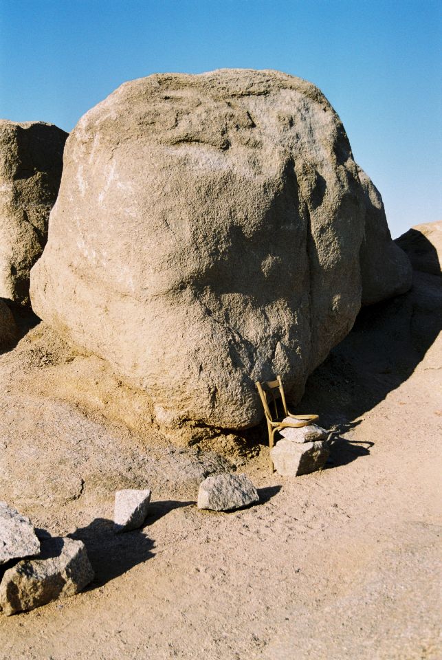 Egypt, Stuhl aus Stein 1