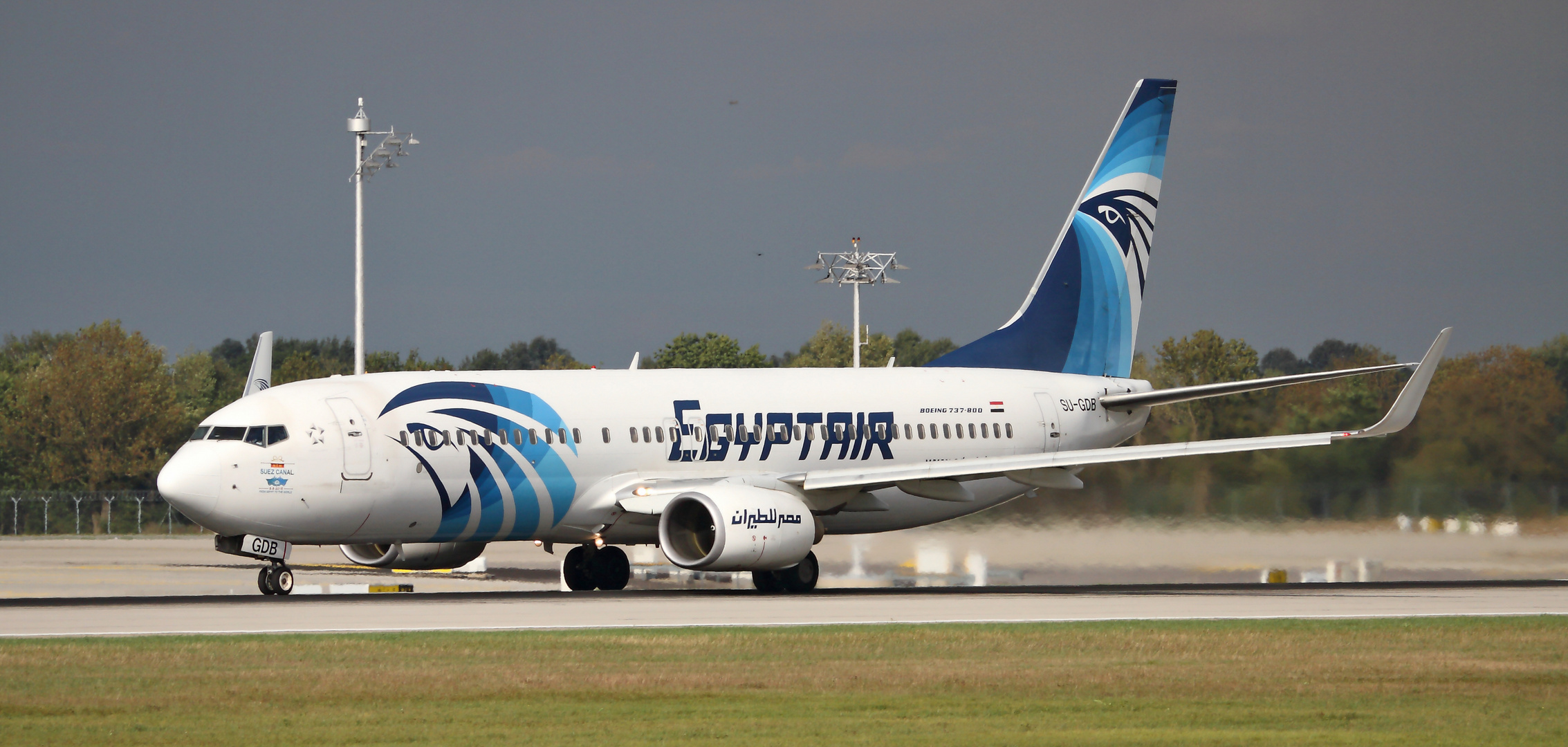 Egyptair B737-800