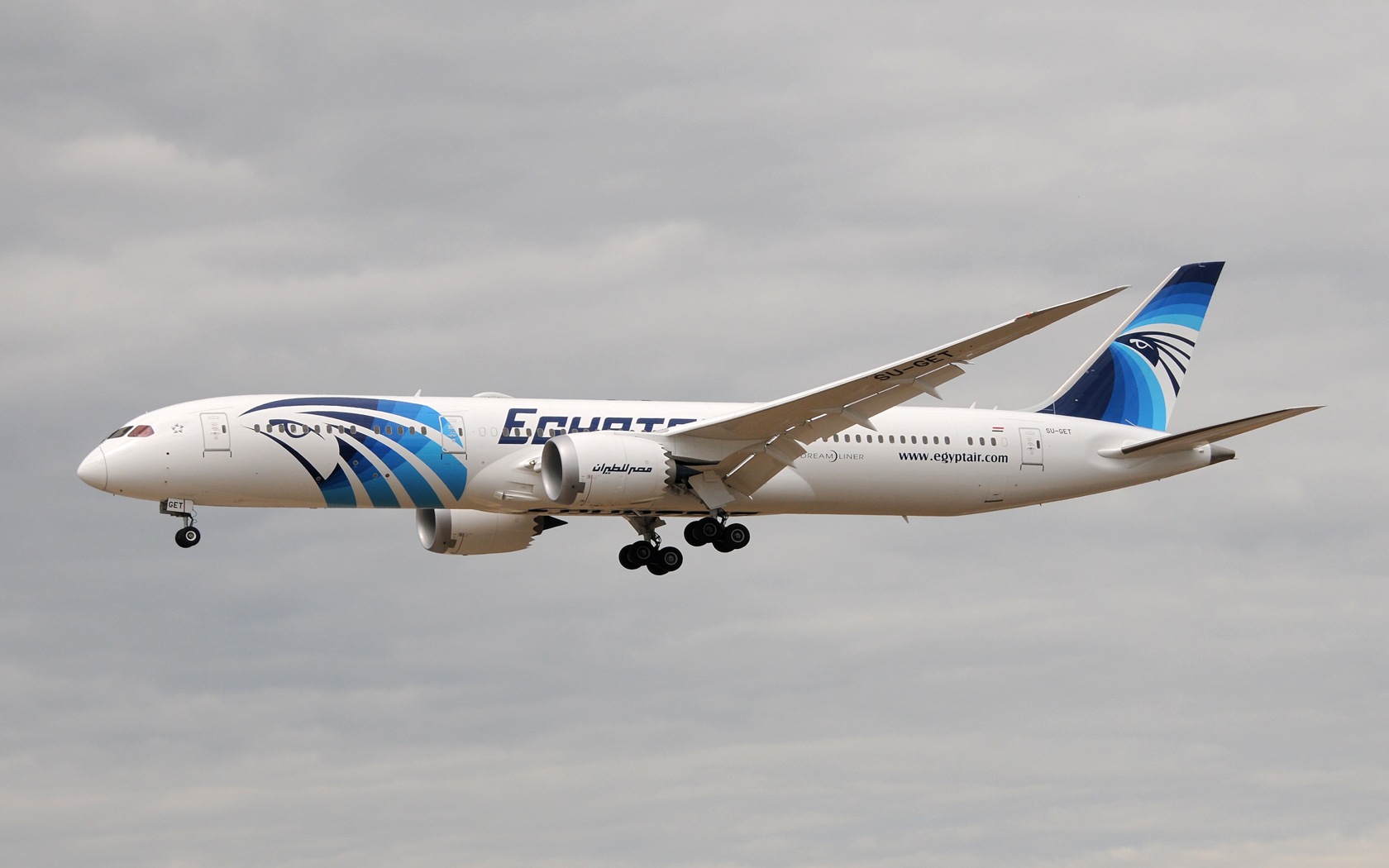 EgyptAir Boeing 787-9 Dreamliner SU-GET 