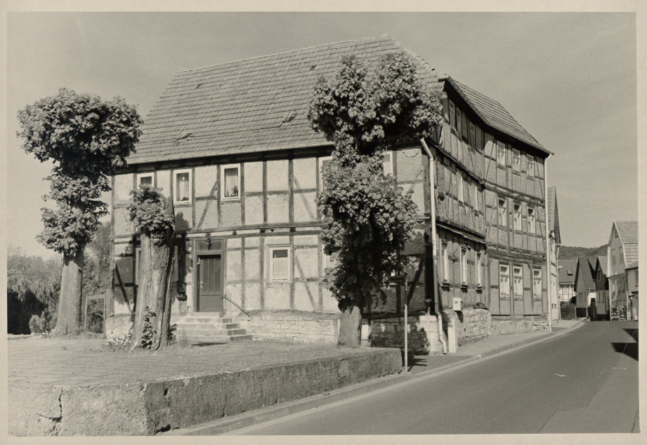 Ehemailges Gasthaus "Zu den drei Linden" in Buhla