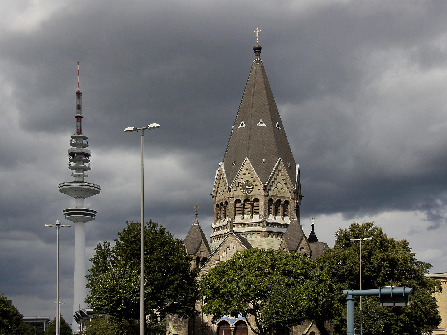 Ehemalige Gnaden-Kirche und "TeleMichel"