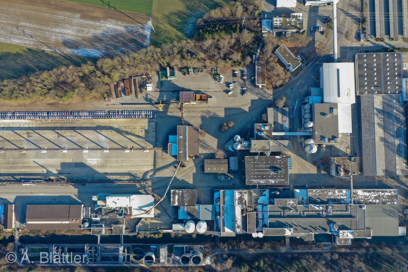 Ehemalige Papierfabrik Utzenstorf von oben.