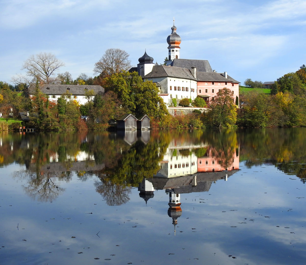 ehemaliges Augustinerkloster am Höglwörther See