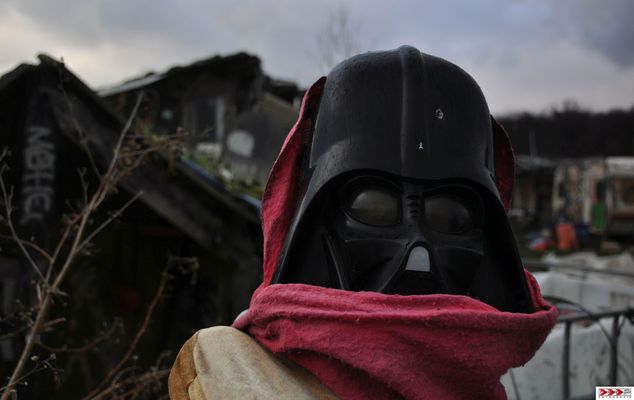 Eher fliegen hier UFOs