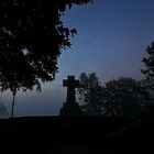Ehrenfriedhof Kastel kurz vor Sonnenaufgang