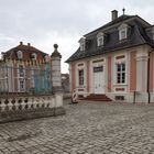 Ehrenhofnebengebäude - Schloss-Kaffee