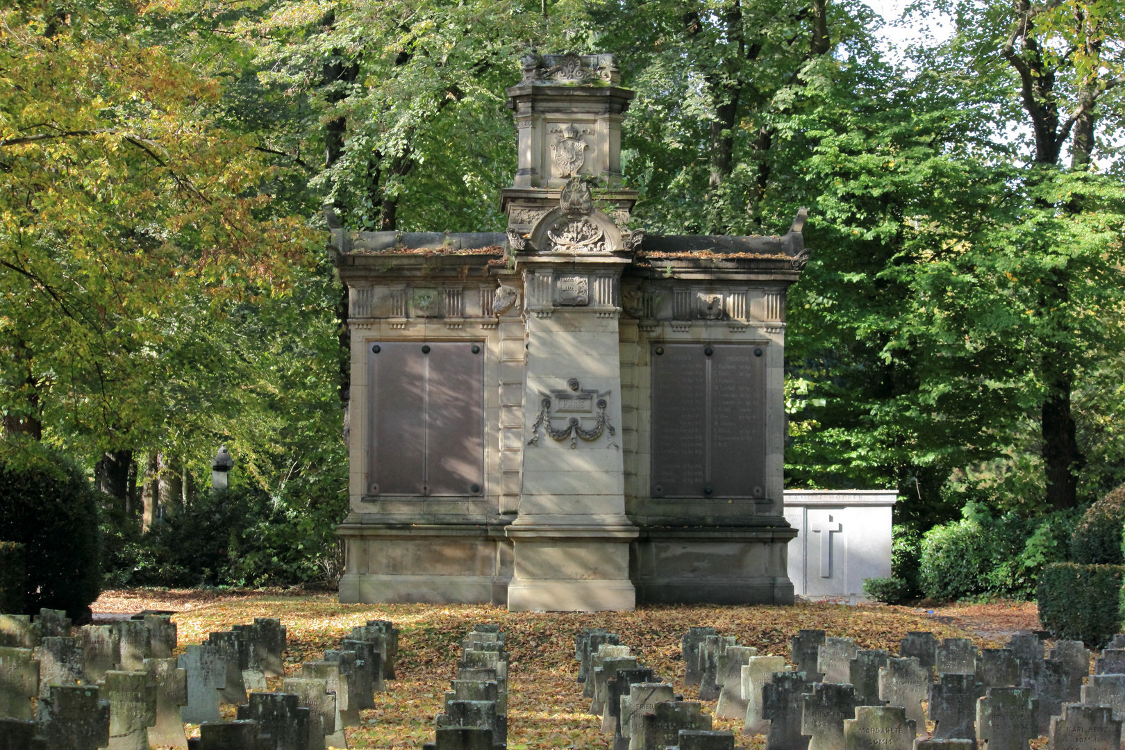 Ehrenmal auf dem Melatenfriedhof in Köln