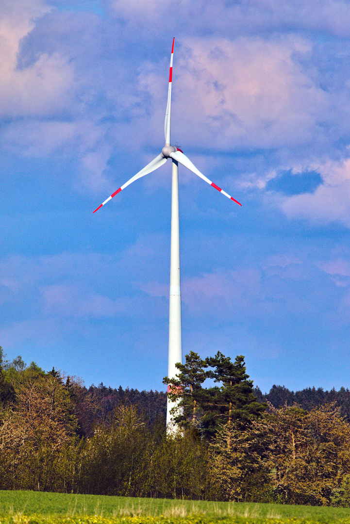 EI Denkendorf Windrad Kraefte Landschaft Natur Energie Lärm 21HE0306