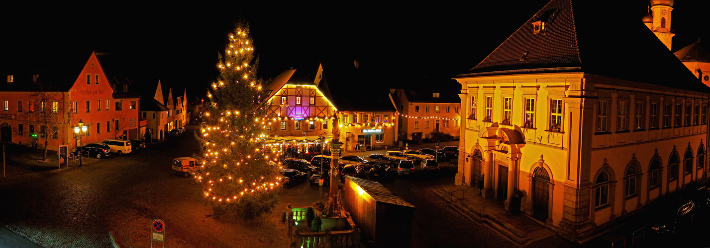 Eibelstadt Marktplatz zur Weihnachtszeit