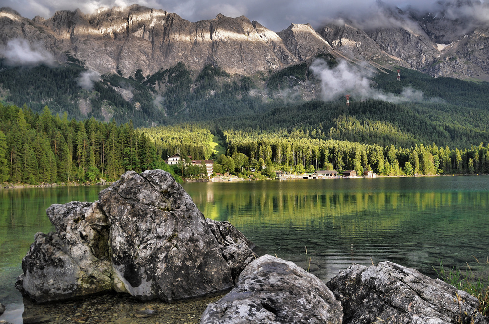 Eibsee, am Fuß der Zugspitze # 1