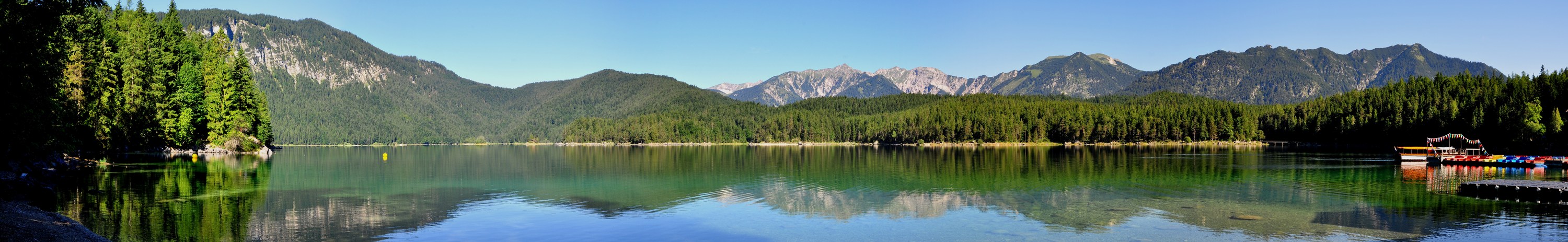 Eibsee, am Fuß der Zugspitze--------- Panorama