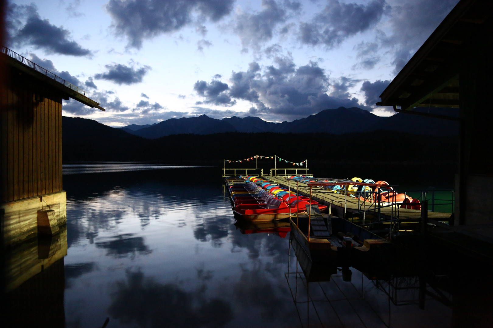 Eibsee at Night...