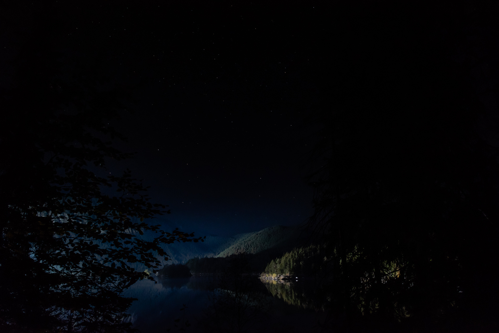 Eibsee bei Nacht