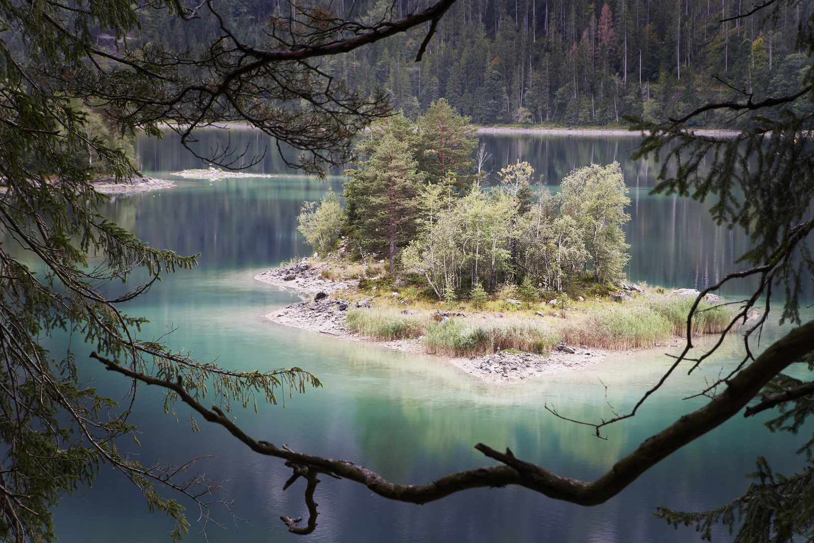 Eibsee bei Niedrigwasser