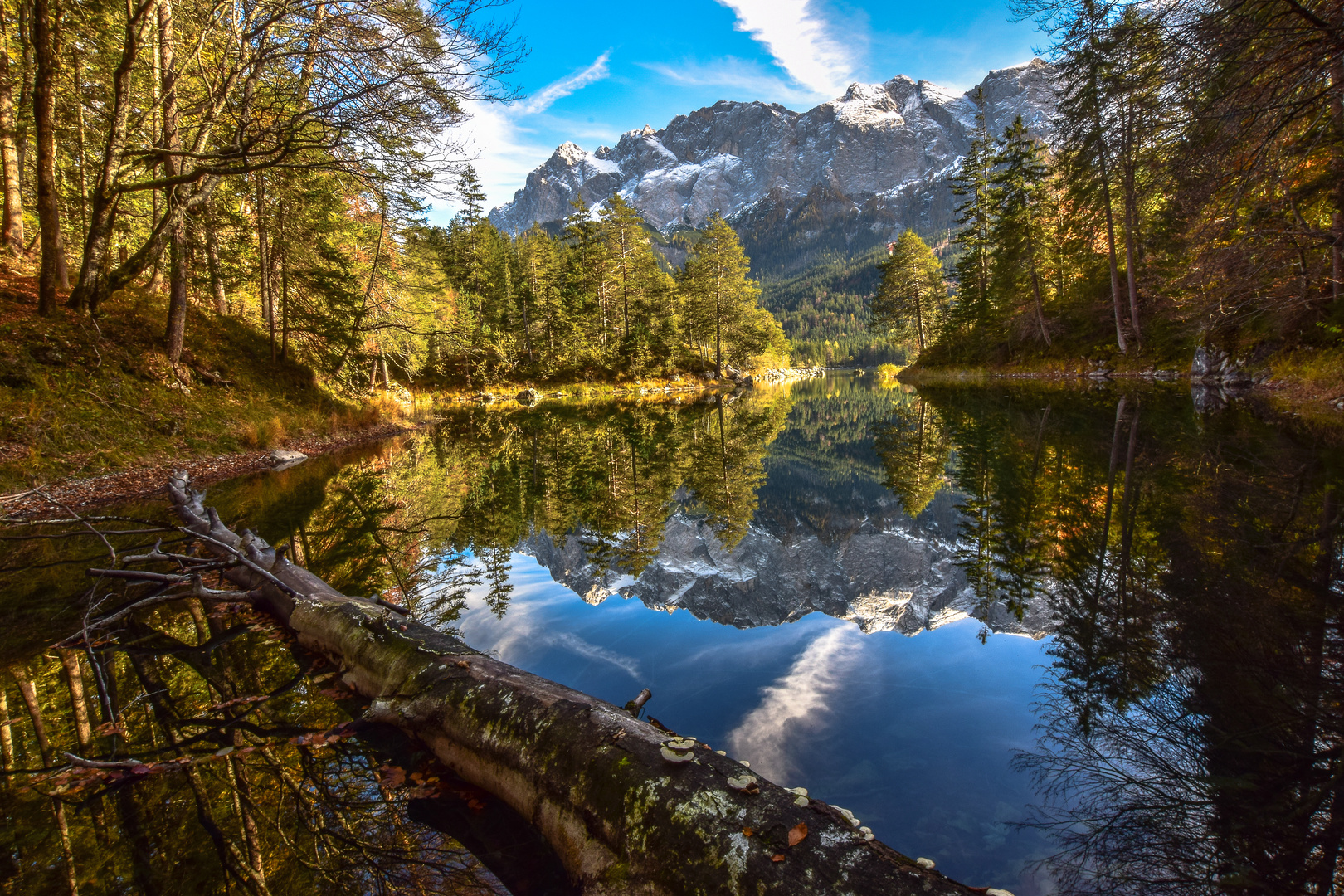 Eibsee mit Zugspitzmassiv