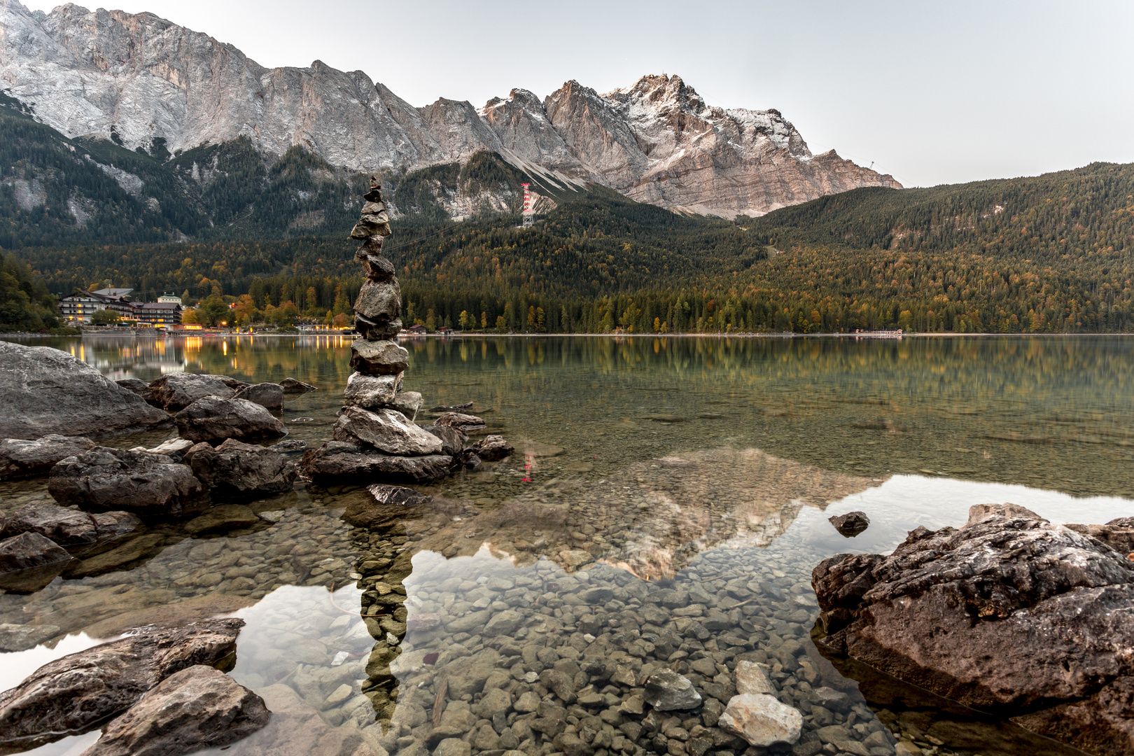 Eibsee Steinmännchen Spiegelung