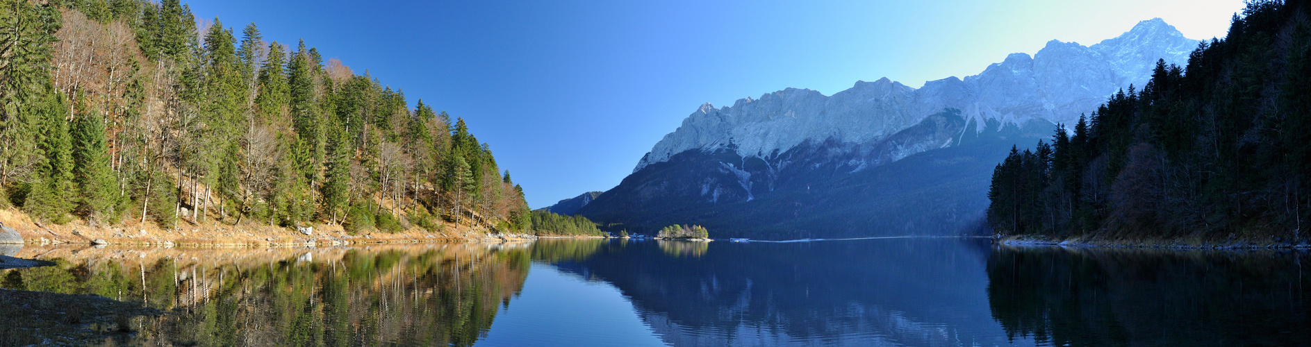 Eibsee und Zugspitzmassiv