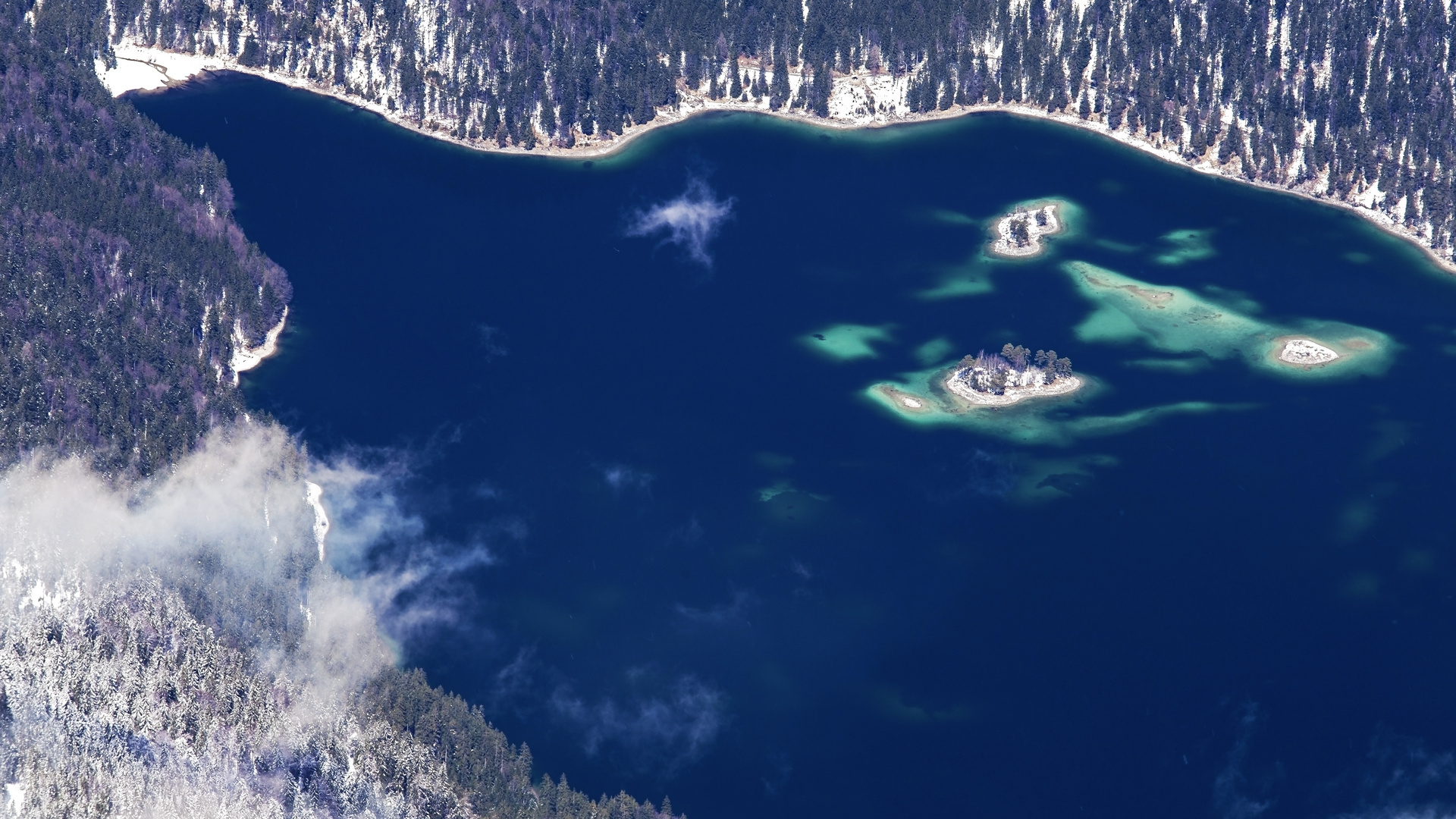 Eibsee von der Zugspitze aus gesehen