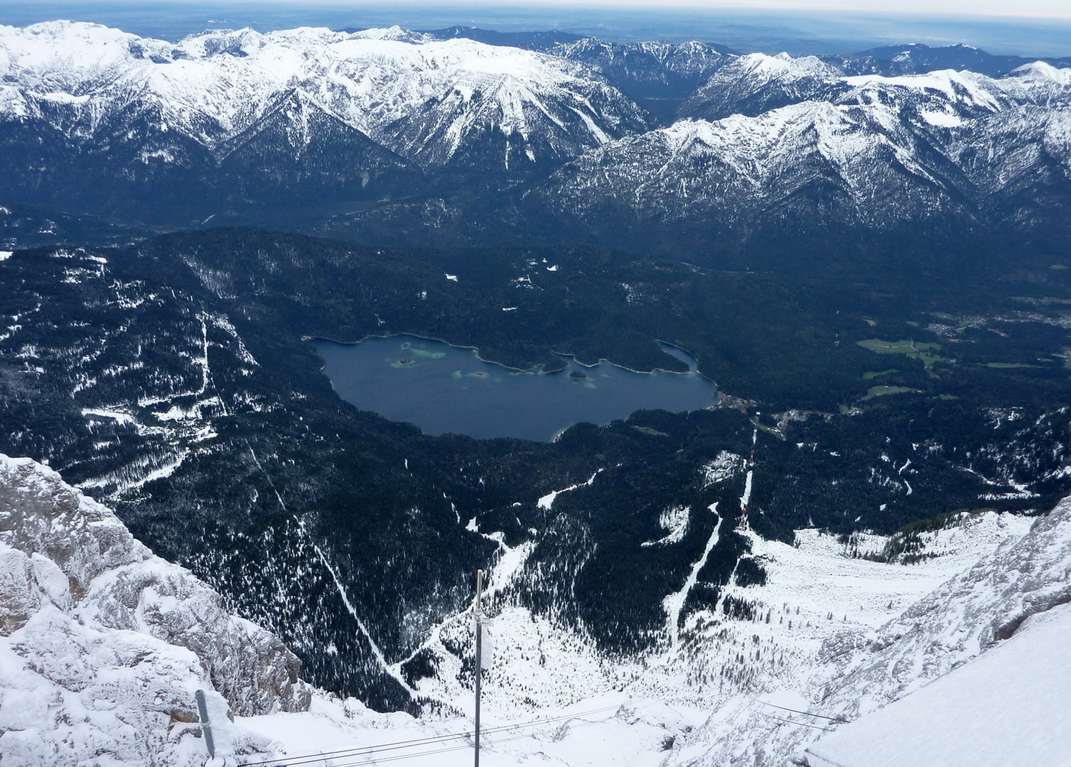 Eibsee von der Zugspitze aus im Oktober 2009