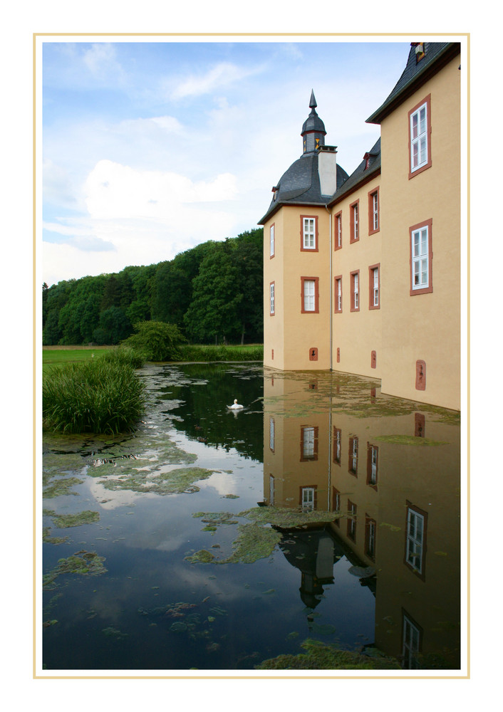 Eifel-Schloss