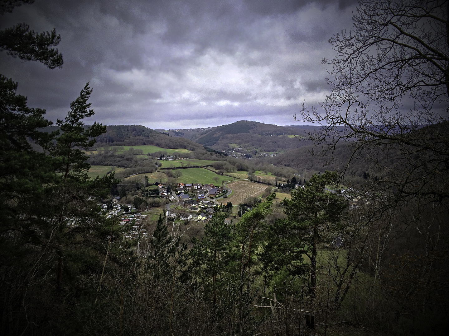 Eifelblick auf Nideggen-Brück in der Nähe Jugendherberge Nideggen