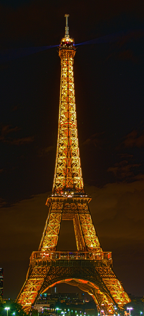 Eifelturm @ Night