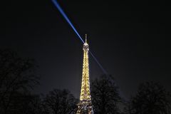 Eiffel Turm by Night 2