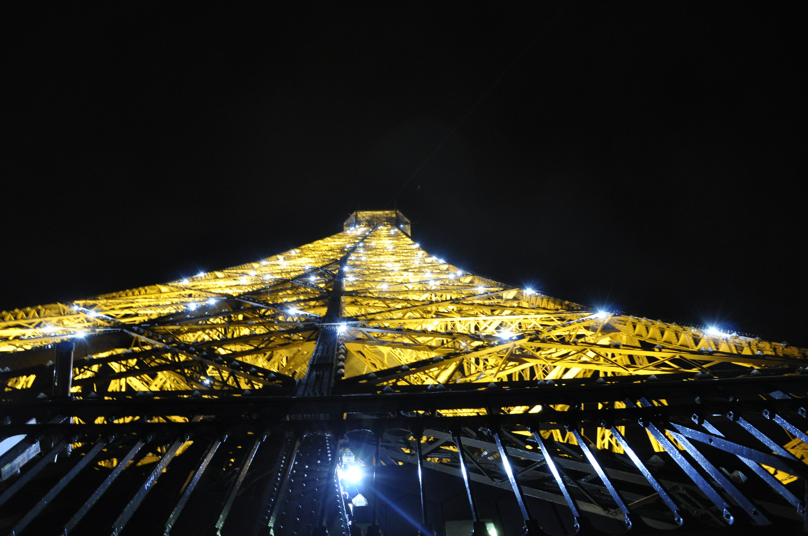 Eiffeltower by night