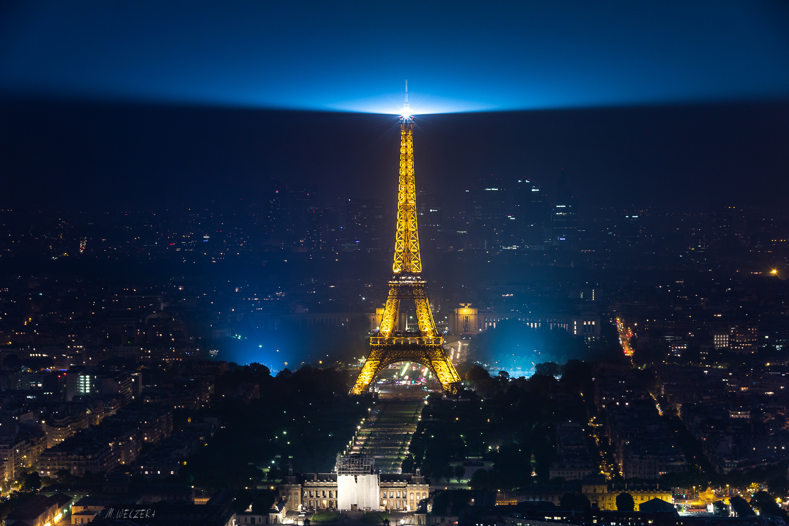 Eiffelturm 2018 (copyright Tour Eiffel – illuminations Pierre Bideau))