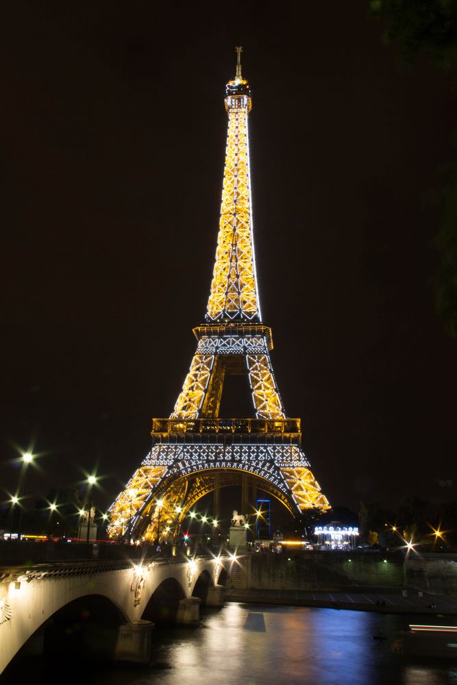 Eiffelturm bei Nacht 3 Foto &amp; Bild | europe, france, paris Bilder auf