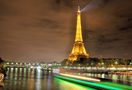 Eiffelturm bei Nacht von Gabriel Florea 