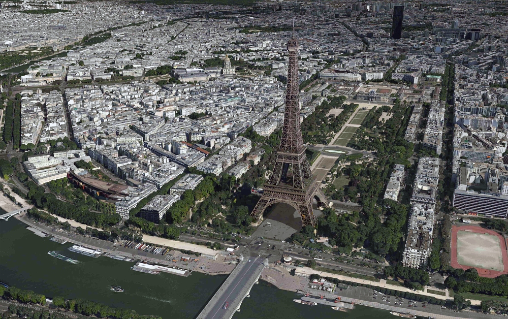 Eiffelturm (Google-Earth)_r