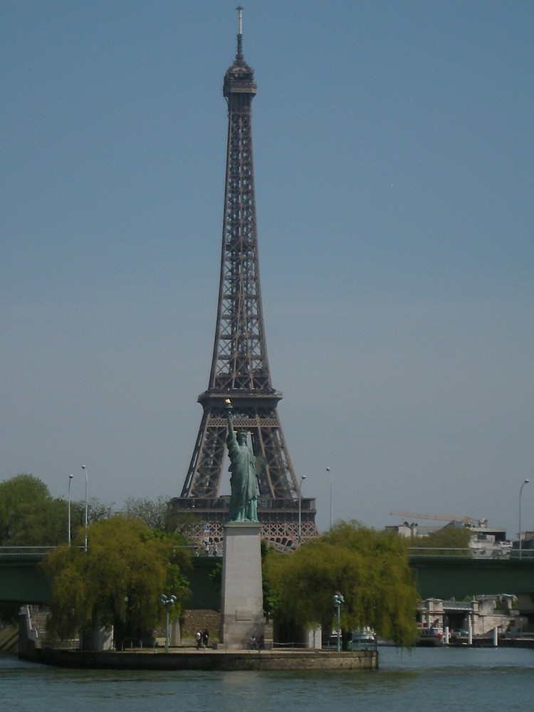 Eiffelturm meets Statue of Liberty