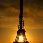 Eiffelturm zum Sonnenaufgang
