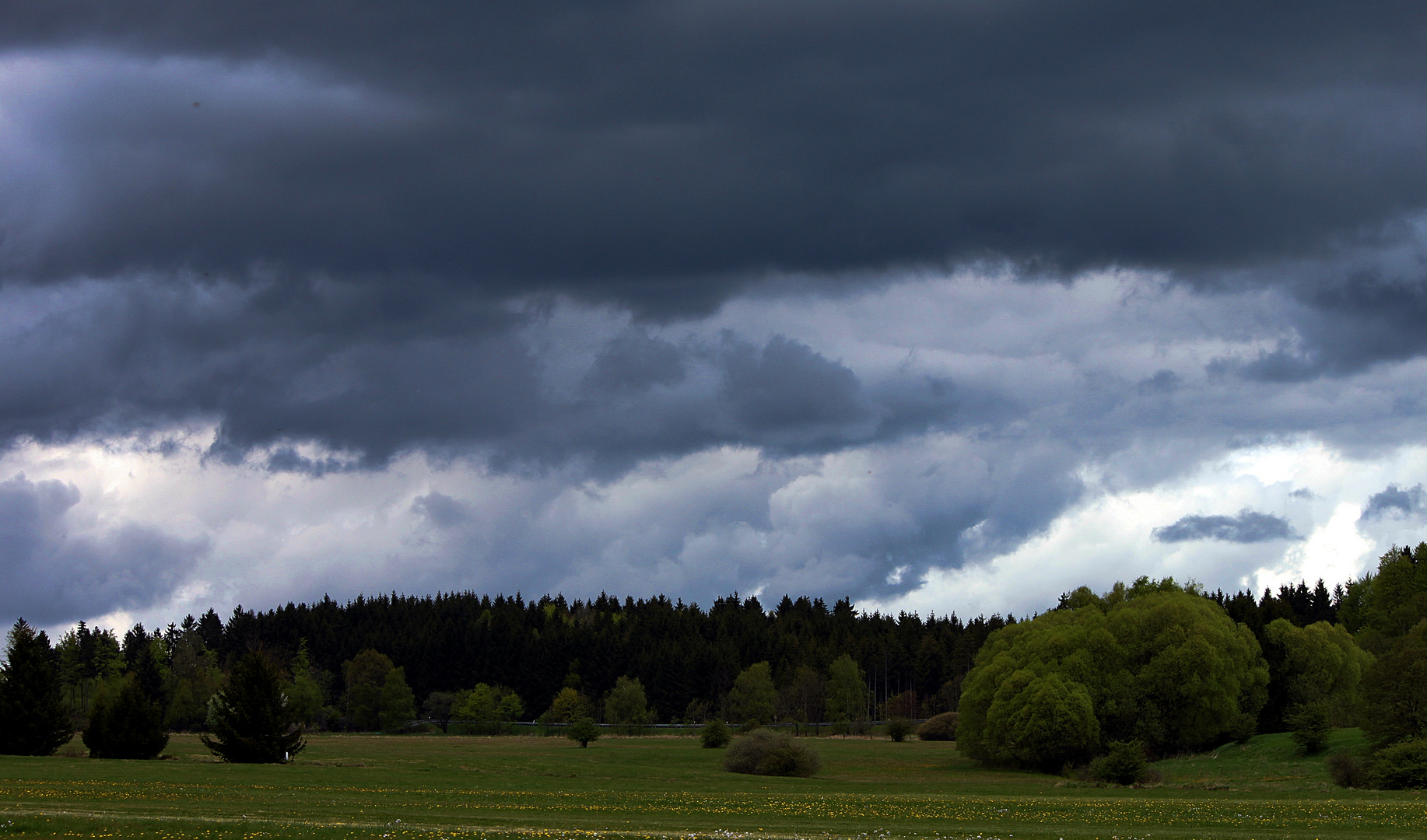 eigentlich sollte es auf dem Westerwald ein schönes Wochenende werden lt. Wetterbericht