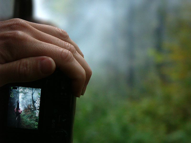 eigentlich wollte ich mit MEINER Digi den Zug fotografieren