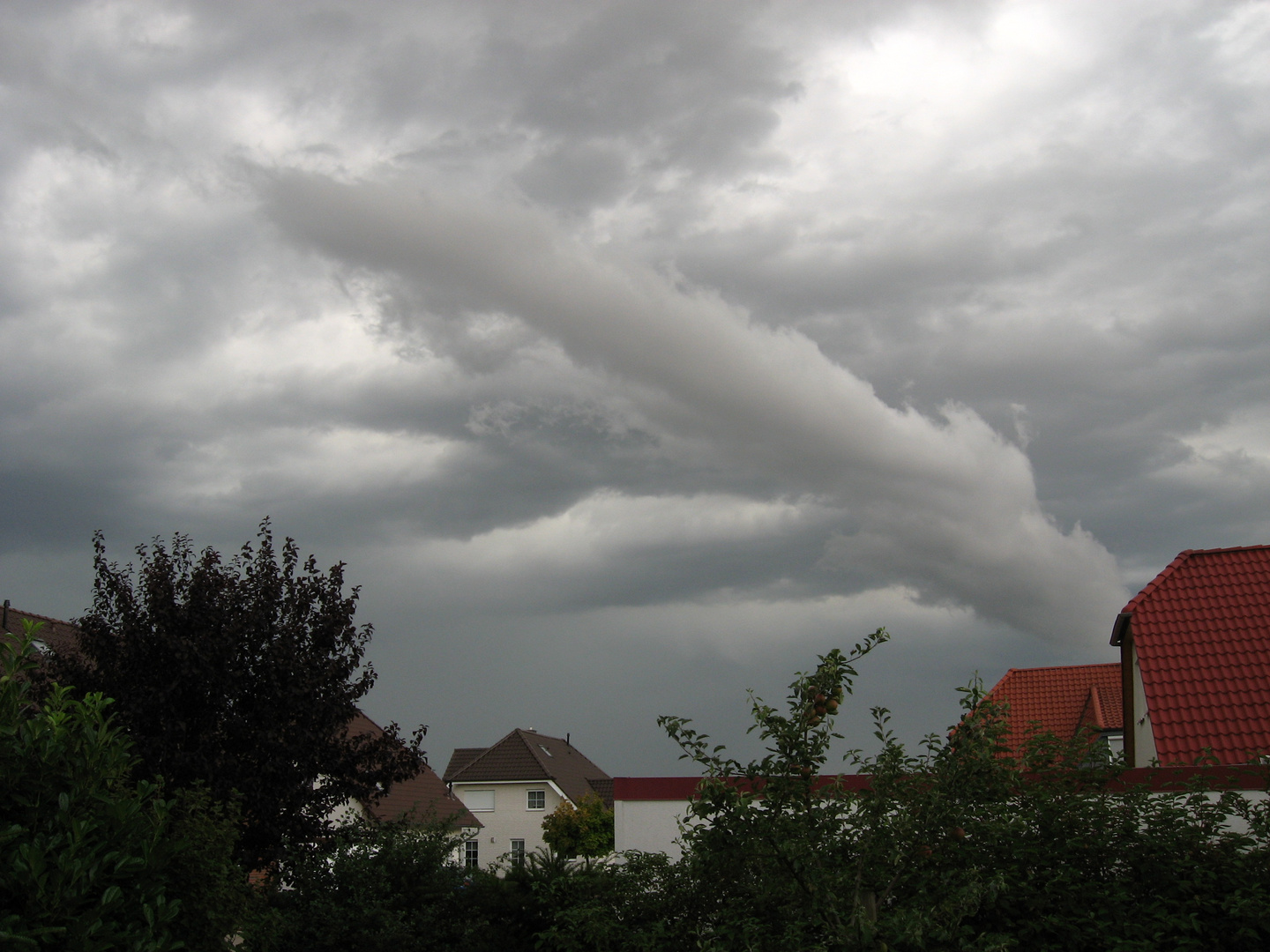 Eigenwillige Wolke