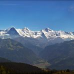 Eiger Jungfraujoch Panorama-Bild. Bitte mit dem Cursor rechts/links fahren.