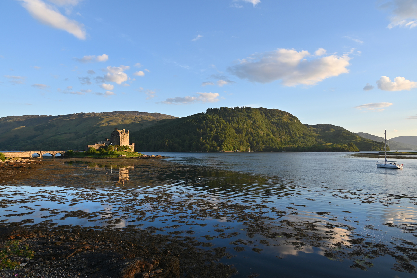 Eilean Donan ..