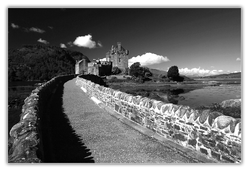 Eilean Donan b/w Foto & Bild architektur, schlösser & burgen