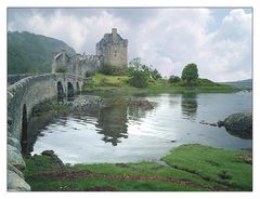 Eilean Donan Castle - Bridge Right