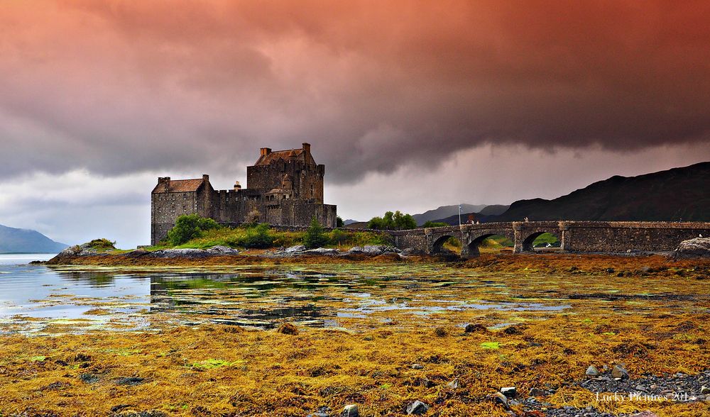 Eilean Donan Castle - Colors of Scotland