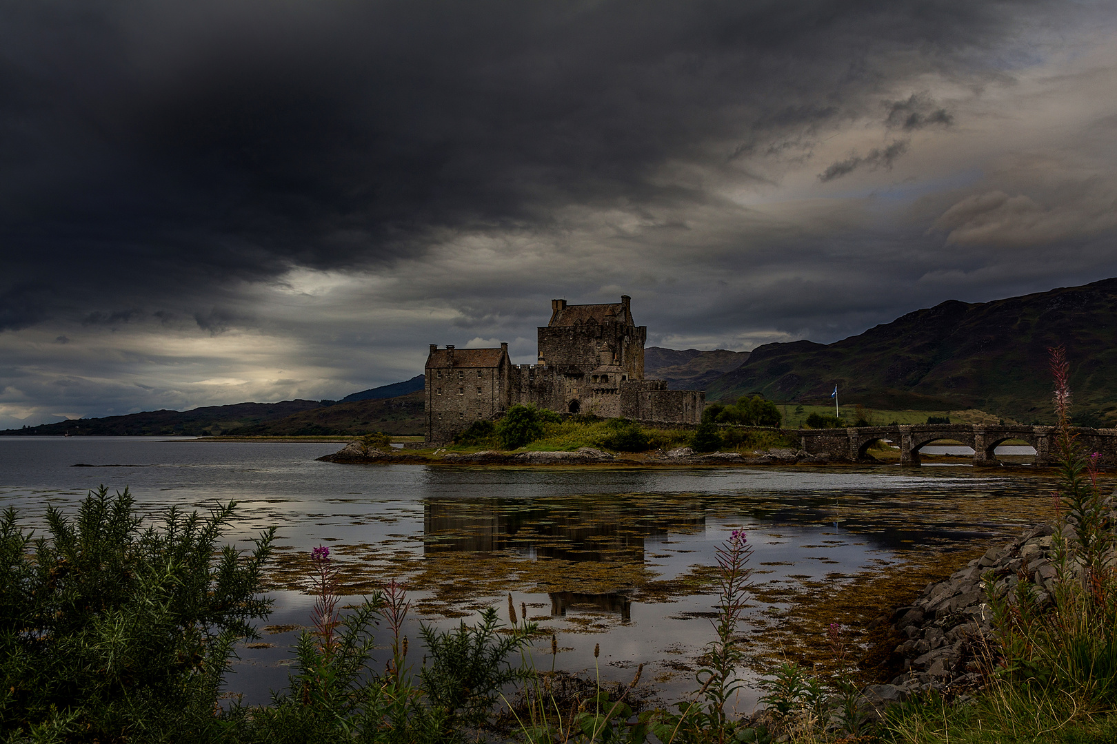 "Eilean Donan Castle"