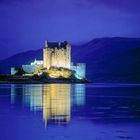 EILEAN DONAN CASTLE - die Highlander Burg im Spiegel von Blau!