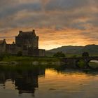 Eilean Donan Castle im Abendrot