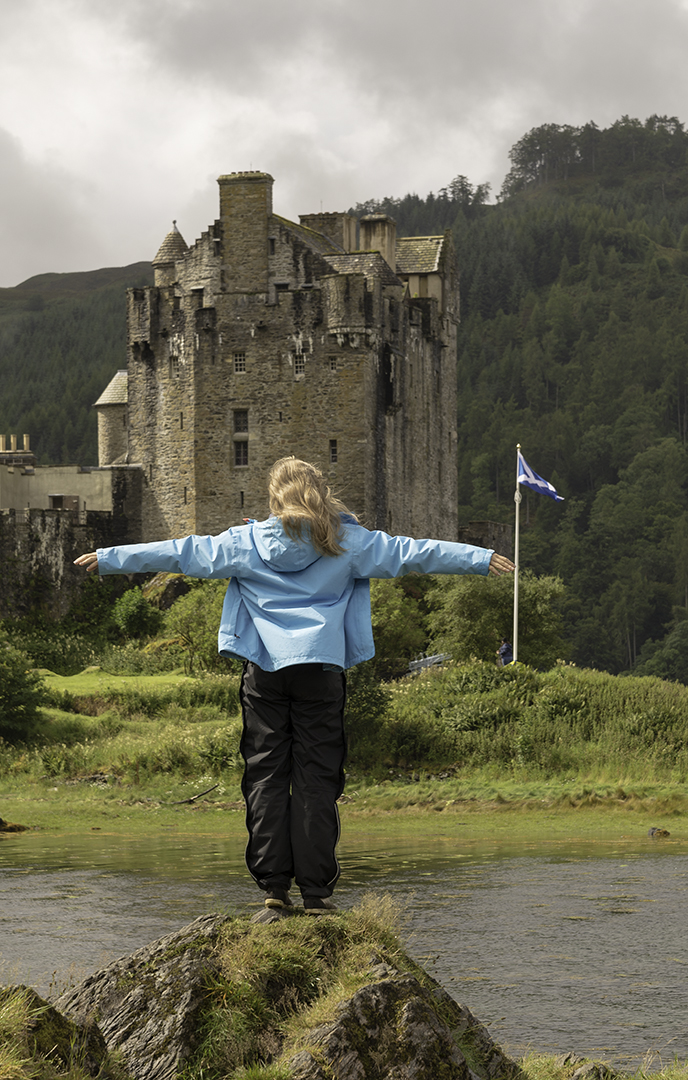 Eilean Dunan Castle 2 - meine Schwester